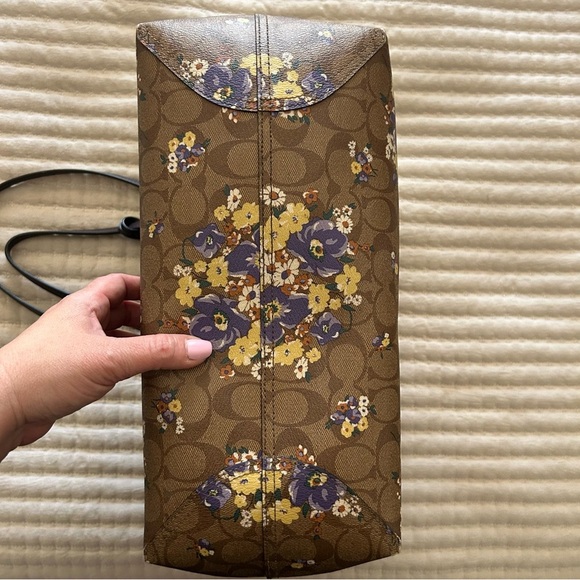 Coach Reversible City Tote Signature Canvas Khaki Multi Floral Print Bag - Picture 11 of 16